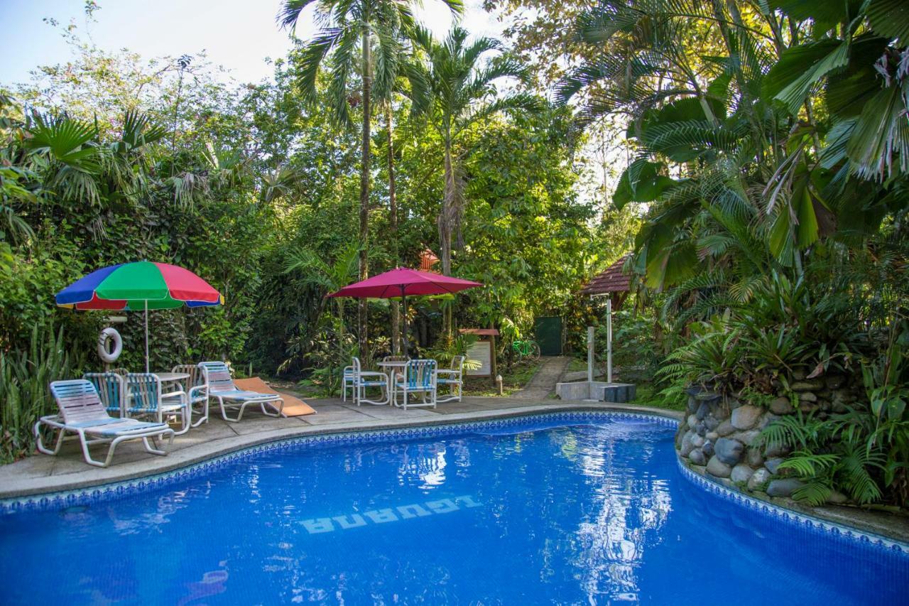 Cabinas Iguana Cahuita Exterior photo